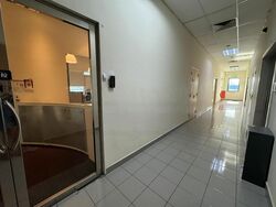 Redhill Forum (D3), Factory #470470221